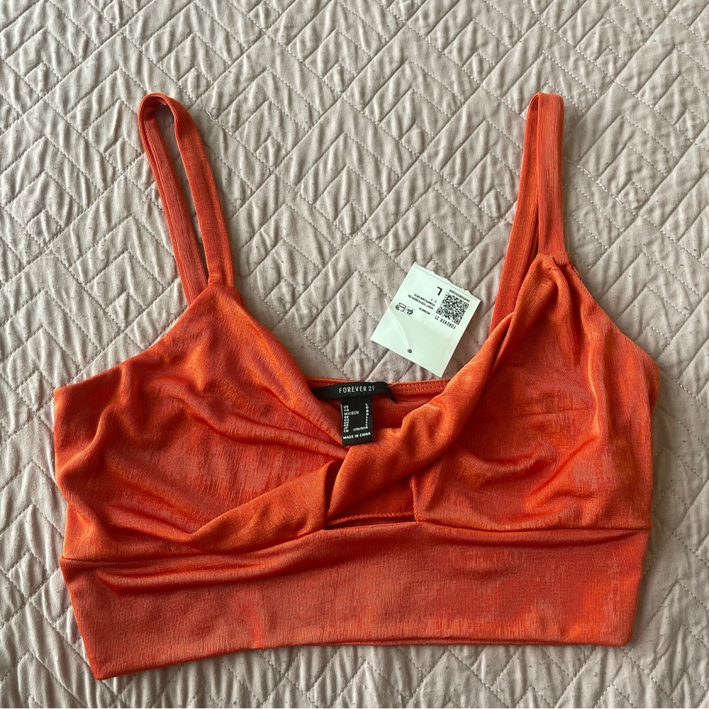 Twist detail tank